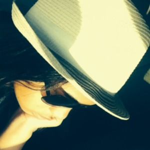 Meet your Posher, Jasmine